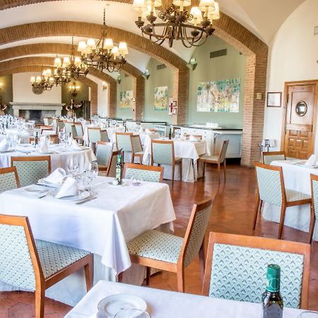 Parador De Бенавенте Екстериор снимка